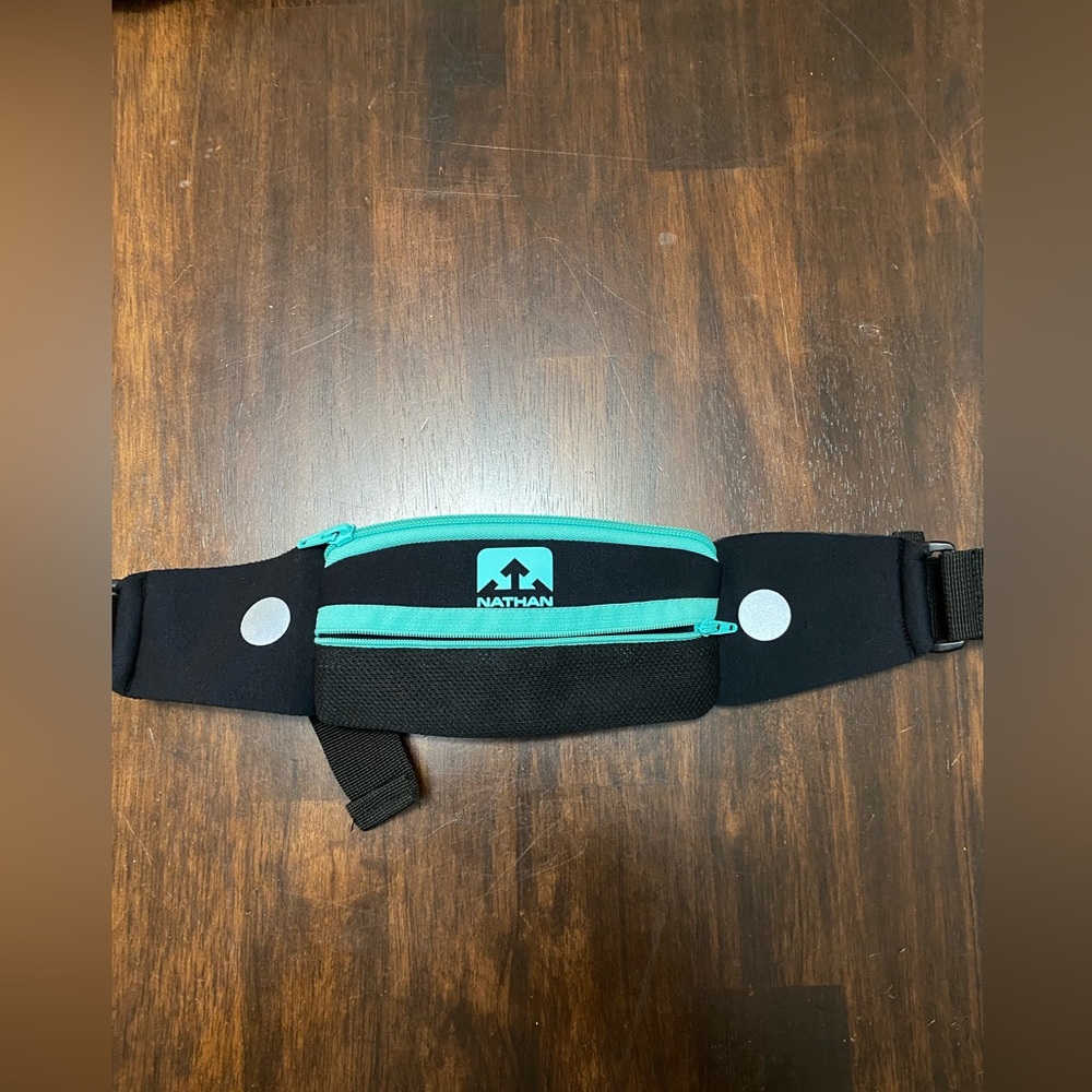 Nathan Running Belt